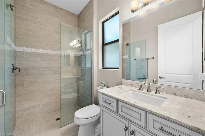 Guest Bathroom 3