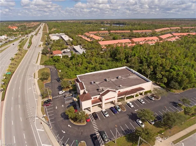 Tamiami Trl E, Naples, Florida 34114