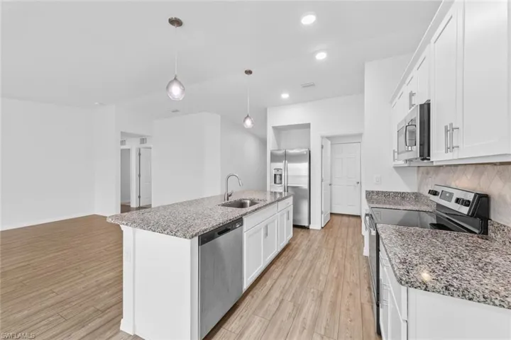 1405 Nw 7th Pl, Cape Coral Fl 33993
