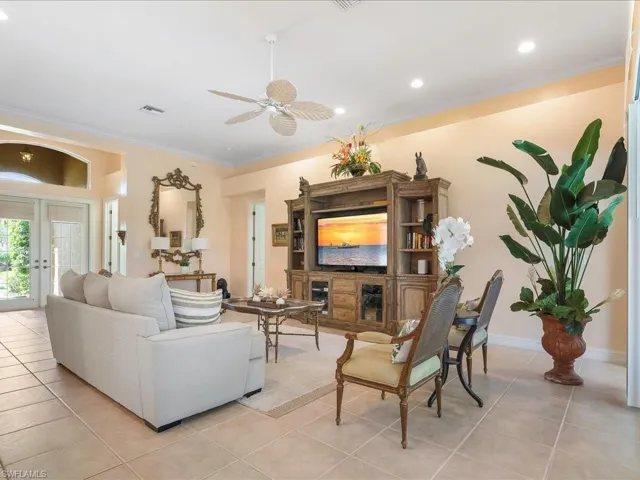 6901 Bent Grass Dr, Naples, Florida 34113