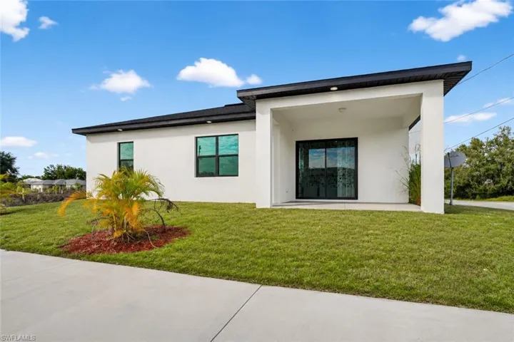 2513 69th St W, Lehigh Acres, Florida 33971