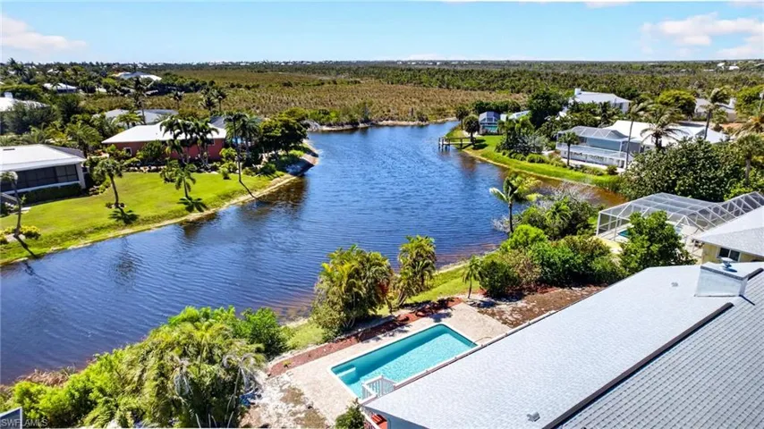 713  Durion  CT, Sanibel, FL 33957