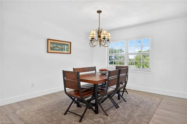 713  Durion  CT, Sanibel, FL 33957