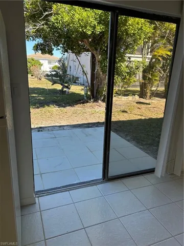 3805 Se 11th Ave 2, Cape Coral, Florida 33904