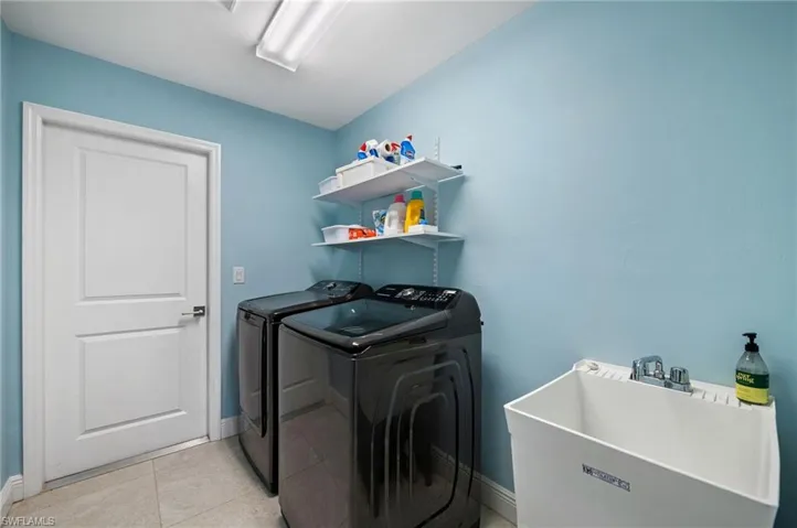 534 Se 1st Ter, Cape Coral, Florida 33990