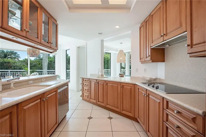 4151 Gulf Shore Blvd N 201, Naples, Florida 34103
