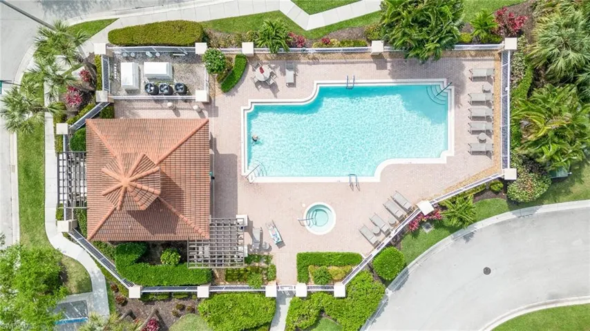 Arial Community pool