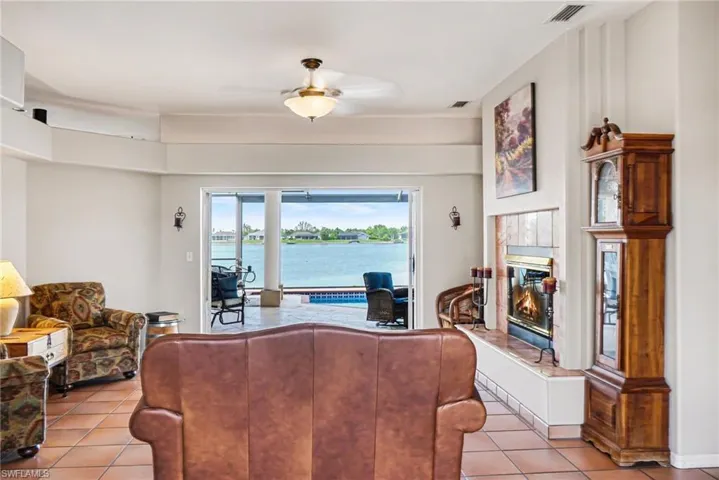 1323 Sw 27th Ter, Cape Coral, Florida 33914