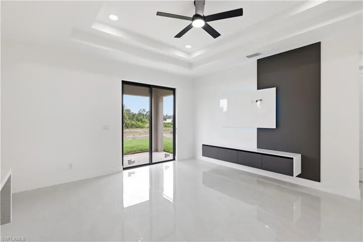 1222 Earnest St E, Lehigh Acres, Florida 33974