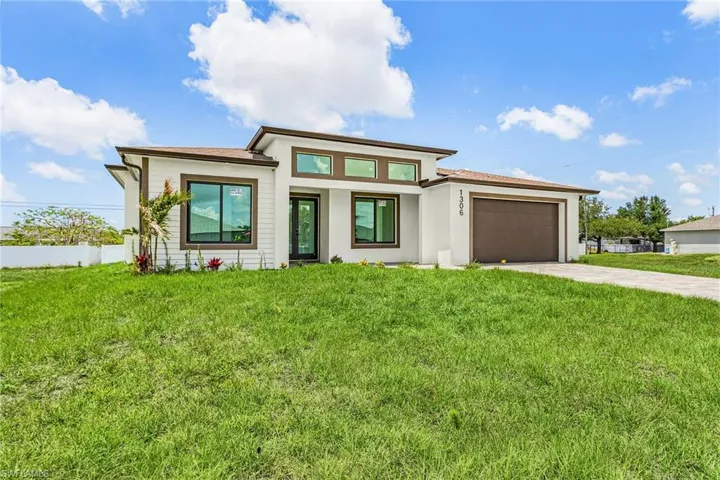 1306 NE 3rd  AVE, Cape Coral, FL 33909
