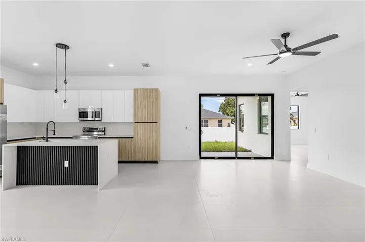 1306 NE 3rd  AVE, Cape Coral, FL 33909