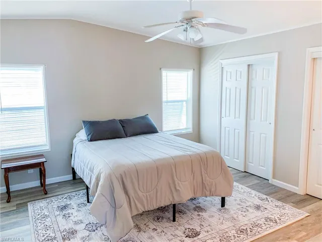 Large Primary Bedroom with en-suite bathroom
