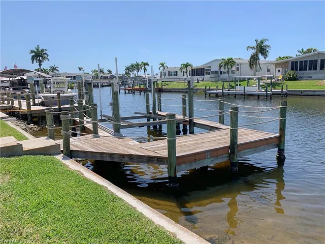 Captain's Walk Dock and Lift with new motors