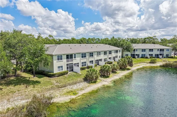 1410 Mariposa Cir 102, Naples, Florida 34105