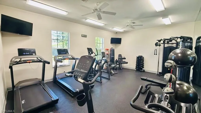 1410 Mariposa Cir 102, Naples, Florida 34105