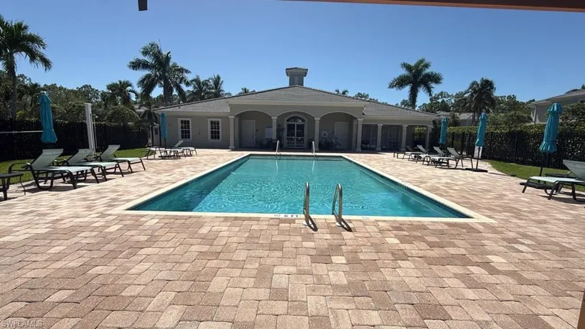 1410 Mariposa Cir 102, Naples, Florida 34105