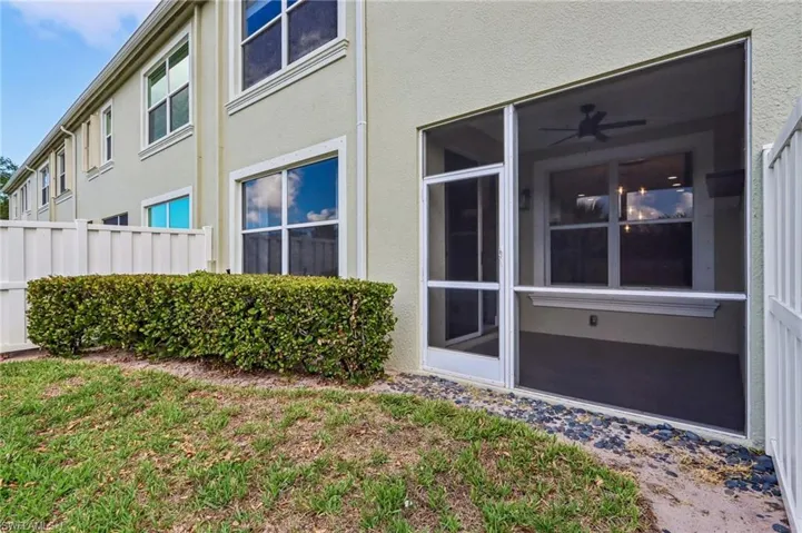 1410 Mariposa Cir 102, Naples, Florida 34105