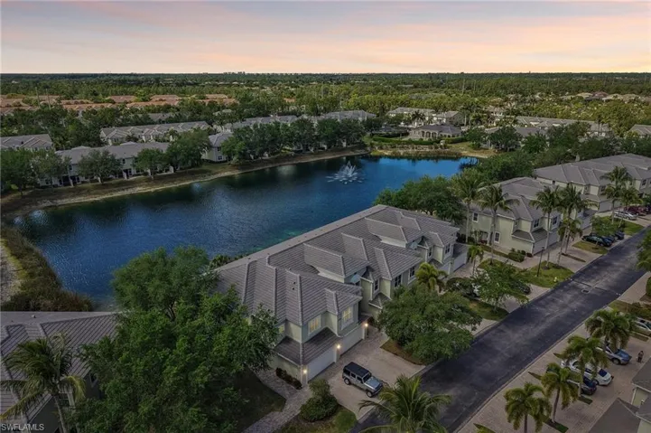 1410 Mariposa Cir 102, Naples, Florida 34105