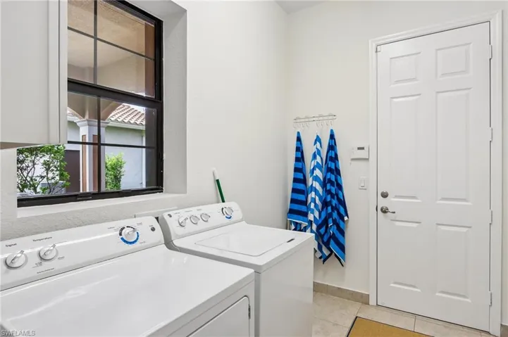 13783 Luna Dr, Naples, Florida 34109