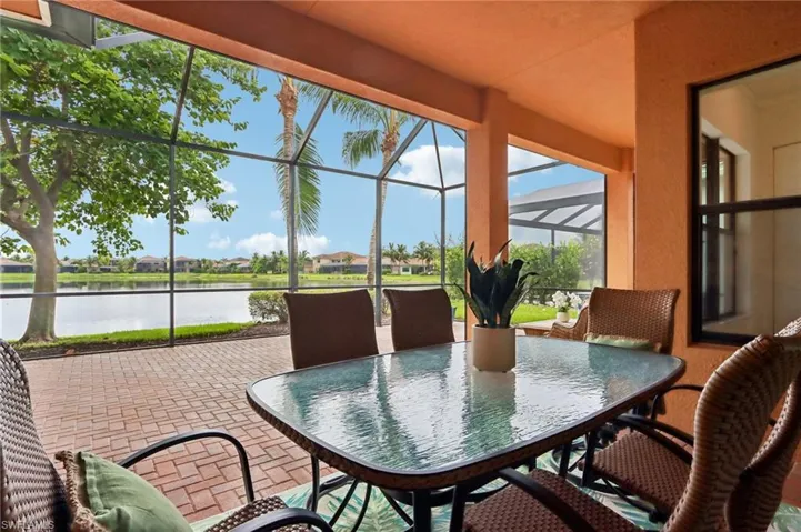 13783 Luna Dr, Naples, Florida 34109