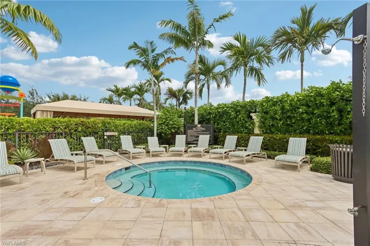 13783 Luna Dr, Naples, Florida 34109