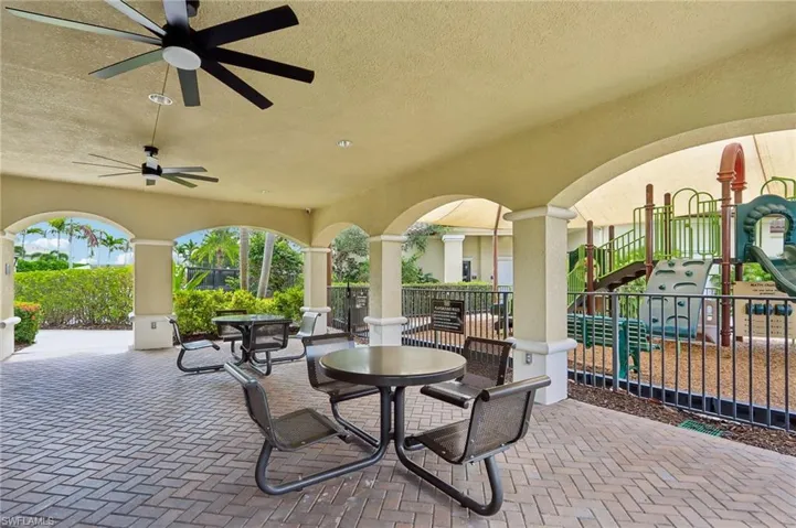 13783 Luna Dr, Naples, Florida 34109
