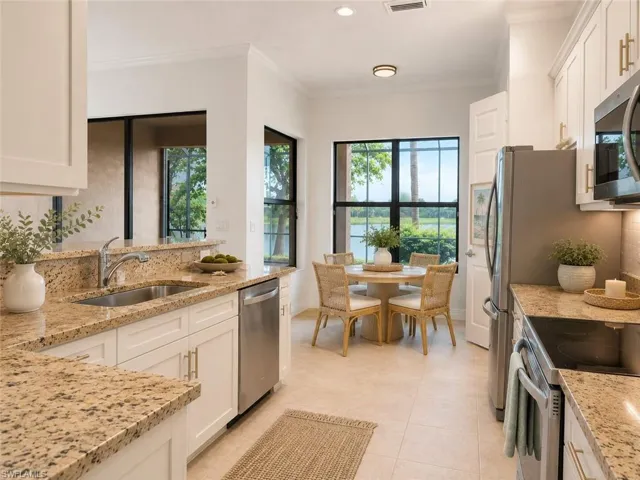 13783 Luna Dr, Naples, Florida 34109