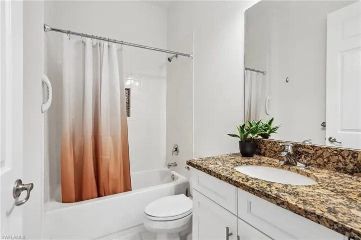 13783 Luna Dr, Naples, Florida 34109