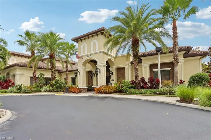 13783 Luna Dr, Naples, Florida 34109