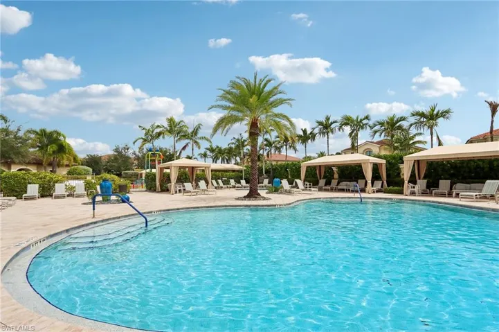 13783 Luna Dr, Naples, Florida 34109