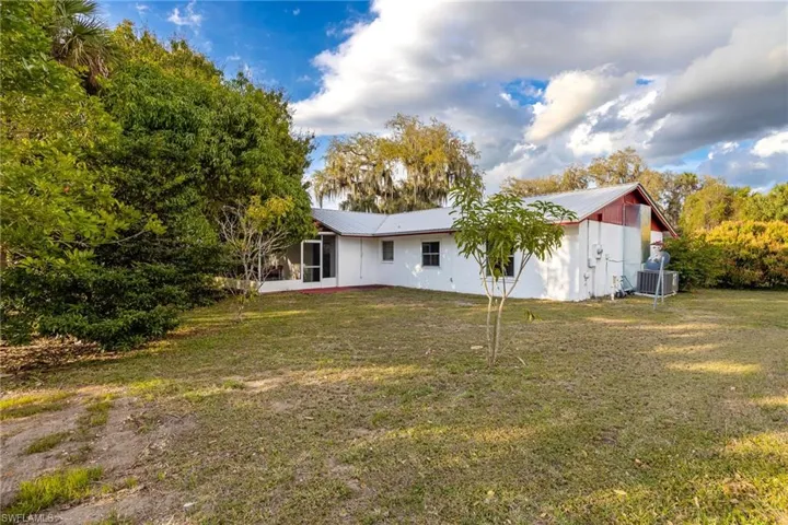 4005  School  CIR, Labelle, FL 33935