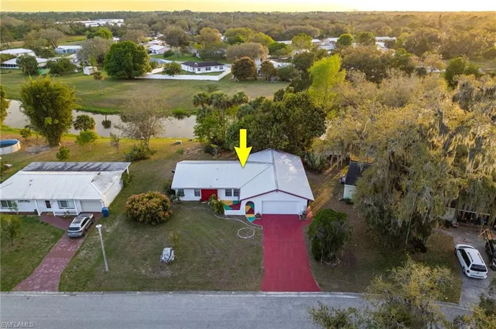 4005  School  CIR, Labelle, FL 33935