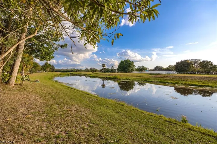 4005  School  CIR, Labelle, FL 33935