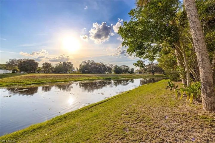 4005  School  CIR, Labelle, FL 33935