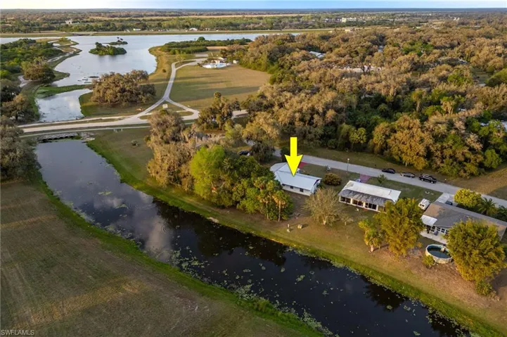 4005  School  CIR, Labelle, FL 33935