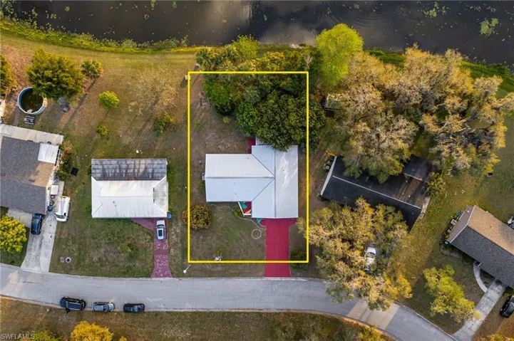 4005  School  CIR, Labelle, FL 33935