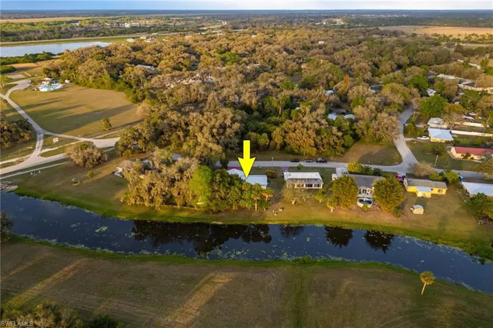 4005  School  CIR, Labelle, FL 33935