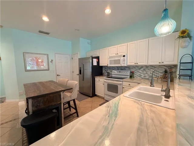 8311 Village Edge Cir 3, Fort Myers, Florida 33919