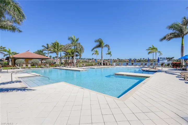 1439  Oceania S DR, Naples, FL 34113