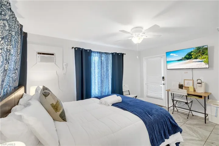 4913 Vincennes St 4, Cape Coral, Florida 33904