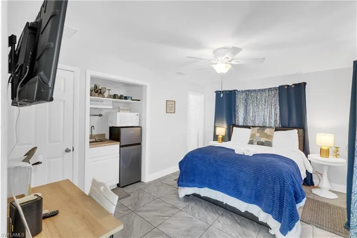 4913 Vincennes St 4, Cape Coral, Florida 33904