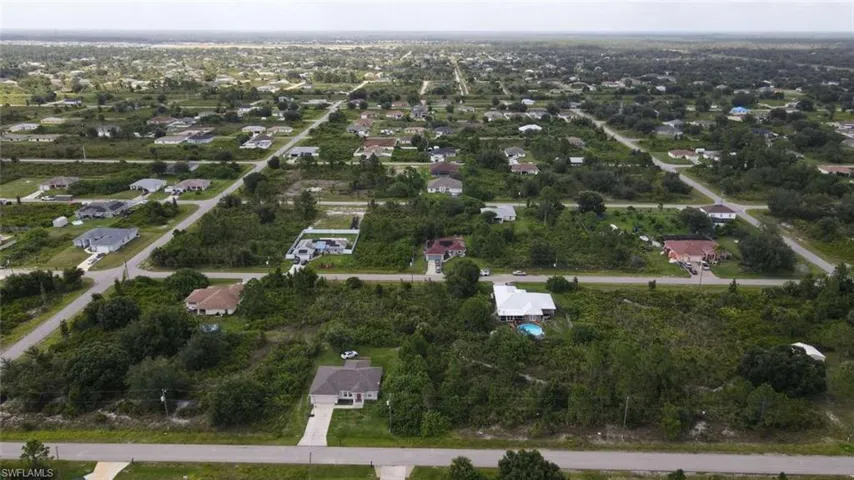 Birds eye view of property