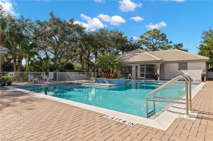 Harbor Lakes Pool