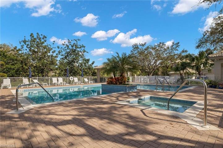 Harbor Lakes Pool