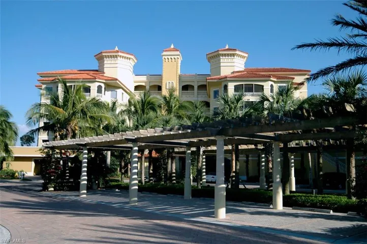 2738 Tiburon Blvd E # 405, Naples Fl 34109