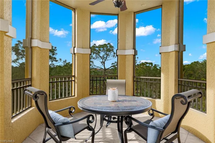 2738 Tiburon Blvd E # 405, Naples Fl 34109