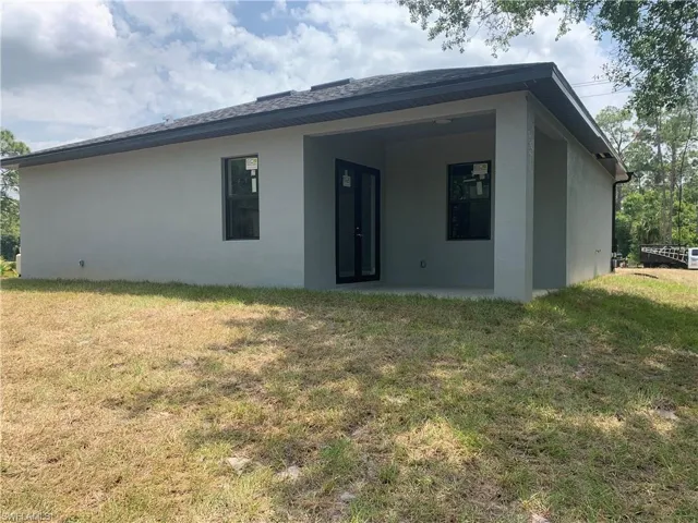 124  Columbus S BLVD, Lehigh Acres, FL 33974