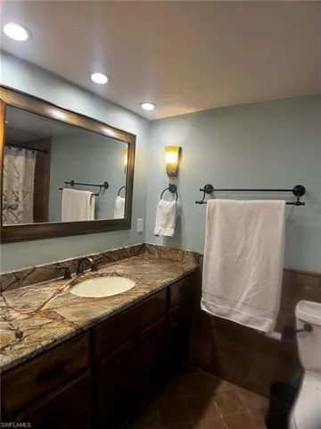 Downstairs bedroom ensuite
