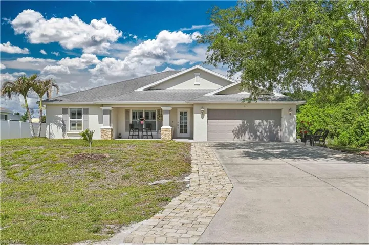 917  Albert  AVE, Lehigh Acres, FL 33971