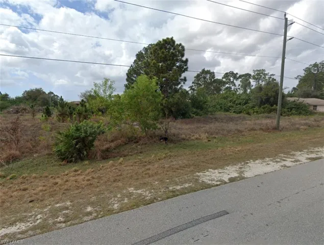 116/118  Gretchen S AVE, Lehigh Acres, FL 33973